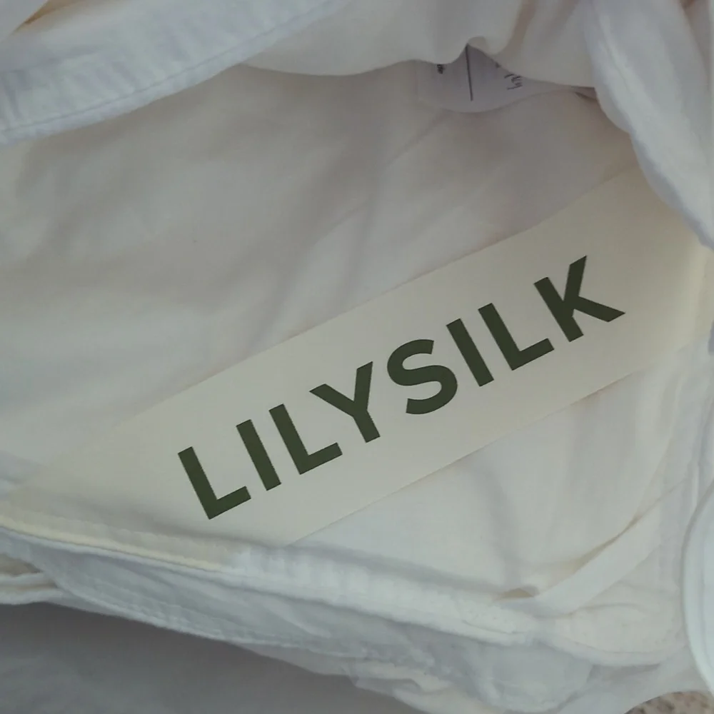 LilySilk 100% Silk Duvet/Comforter, White, for Four Season Machine Washable King